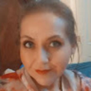 Meet your Posher, Adrienne